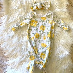 🦋Baby gown with matching head piece